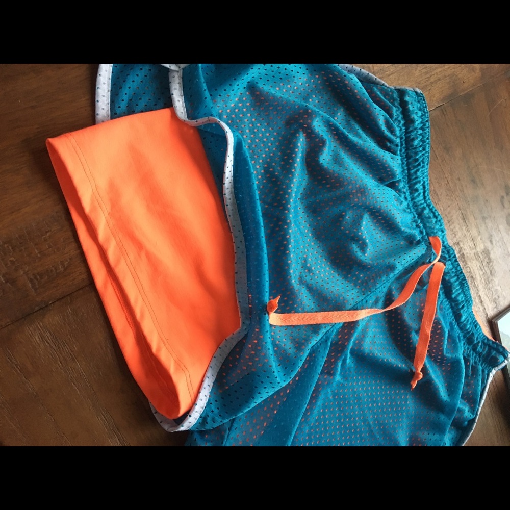 Running shorts with built inn chafe guard